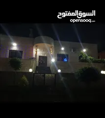  3 منزل للبيع في الموقر