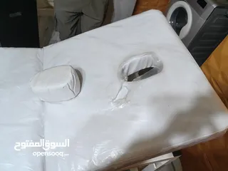  1 سرير كشف طبي وصوبة غاز مستعملين للبيع