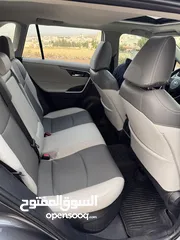  13 Toyota RAV4 XLE 2024