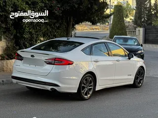  14 فورد فيوجن موديل 2018 فحص ثلاث جيد ... مضروب الراسيه خلفي.. استخدام شخصي... بحاله الوكاله..