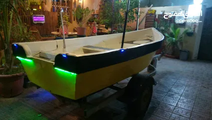  2 قارب صغير للبيع مع ترولي ومكينه