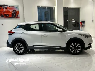  9 Nissan KICKS 2017 model mid option FORSALE