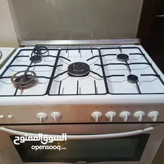  2 غساله + غاز  للبيع بداعي التجديد