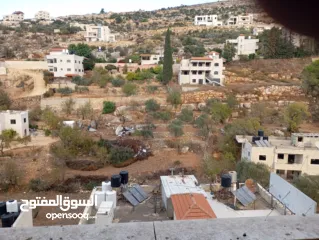  1 شقة للبيع بإطلالة مميزة.وسعر مغري