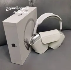  2 airpods Max