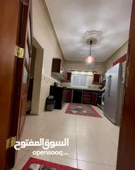  15 منزل للبيع ثلاث أدوار مفصولة في مدينة طرابلس منطقة السراج في طريق جزيرة المشتل جهة حمام بلقيس