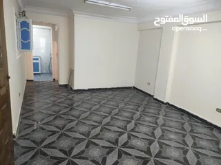  1 وحده سكنية للبيع 90م شدس خطوات من التـــــرام
