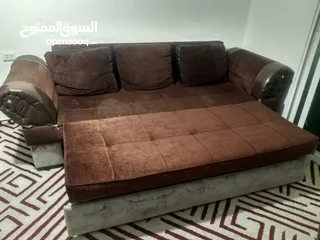  8 طقم كورنر + قطعه ثلاثيه قابل للفتح إلى سرير