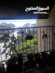  4 شقه ديلوكس طابو فب بيتونيا شارع عين منجد  مفتوحه من كل الجهات امكانيه دفع النصف وتقسيط او بدل على بي