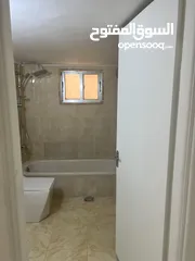  22 شقة ارضية للبيع