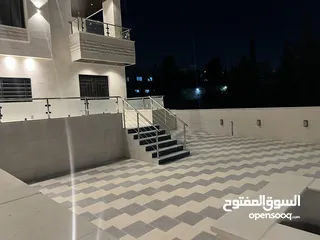  2 شقق مميزة للبيع مساحة 190 متر في شارع الحرية خلف دائرة اراضي جنوب عمان