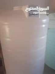  2 خزان ماء صنف غذائي 2000 لتر شفاف