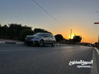  4 بيجو 5008 للبيع