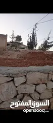  2 للبيع ارض 800 متر في الشواورة مع منزل صغير