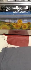  1 غاز بحاله جيده  يحتاج فقط مفصلات كل شيء شغال