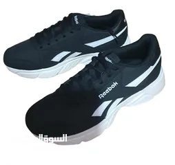  1 حذاء رياضي نسائي اسود ماركة reebok