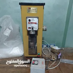  1 ماكينة طحن قهوة النتشة شبه وكالة  الله يبارك شغالة 100% فيها مجال في السعر بشيء بسيط