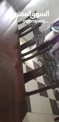  5 كنب وغرفة سفرة مع سجاد ومكنسة كهرباء  للبيع بداعي السفر