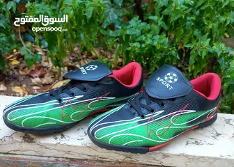  3 حذاء كرة  قدم  مريح ومميز بسعر حرق