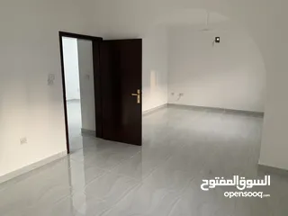  6 شقة واسعة بتشطيبات حديثة خلف وكالة هوندا Spacious Ground floor Flat Behind Honda