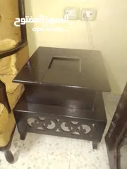  2 طقم طاولات الطاوله الكبيره بحاجه لغراء بس كما واضح بالصوره