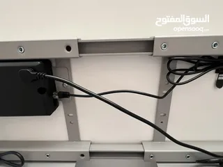  7 مكتب كهربائي متحرك