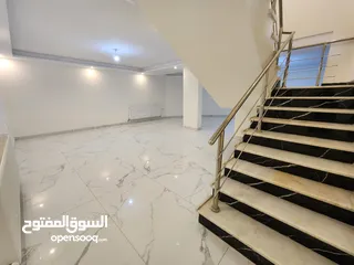  22 شقة أرضية دوبلكس فارغة للبيع في منطقة خلدا - REF: 14657
