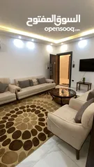  2 شقه مفروشه خمس نجوم طابق ارضي مع ترس بلقرب لجميع الخدمات صيداليه سوبر ماركت جيم مقهي حديقه موقع مميز