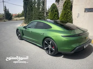  18 Porshe Tycan 4S 2021