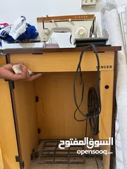  6 اثاث مع ماكينه خياطه للبيع