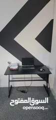  10 مكتب جيمنج مزود ب اضاءة RGB ملونه مع ريموت تحكم  شامل التوصيل فقط