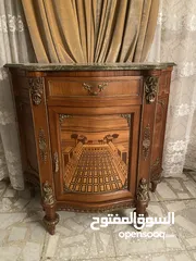  1 رخام مع خشب زان بحالة ممتازة