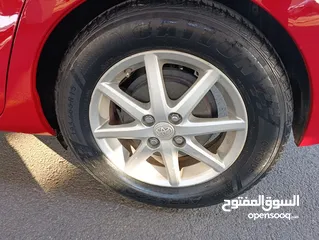  13 تويوتا بريوس سي 2013 بطاريه بحاله الوكاله فل كامل مع فتحه أعلى صنف