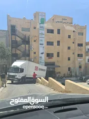  4 للبيع – مجمع تجاري مميز في قلب الفحيص