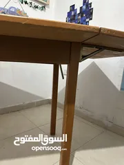  8 طاولة خشب متينة بتصميم أنيق جدًا بسعر لقطة