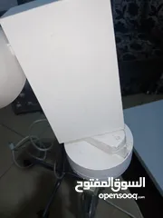  4 كشافات عدد 2 مع قاعده عجلات متحرك لثنين
