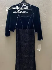  2 فساتين ماركات للبيع
