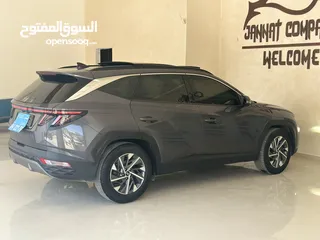  5 هونداي توسان هايبرد مع بانوراما