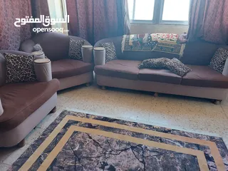  4 طقم كنب خشب ممتاز لا يوجد فيه كنبه تعبانه