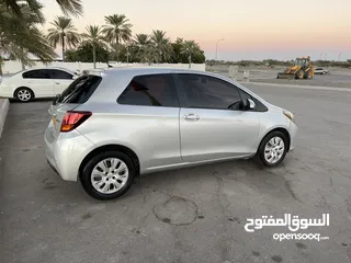  6 تويوتا ياريس  بابين طراز 2015 - 1.5 L( الصنع 2014)