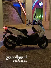  4 سكوتر RT1 من CYCLONE