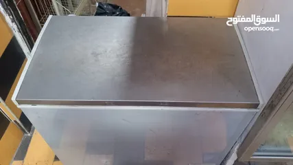  2 فريزر بطح بحاله الوكاله