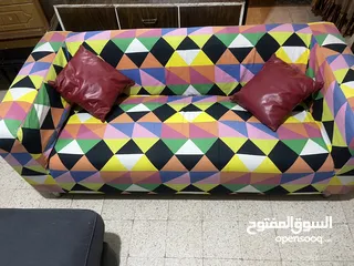  1 كورنر آيكيا مع كنبه ملونه من آيكيا بحاله ممتازه