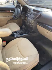  15 كيا سورنتو مالك واحد من الشركه فحص كامل كارت ابيض 2WD