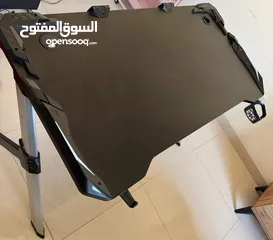  2 طاولة قيمنق نضيفه ولا شمخه