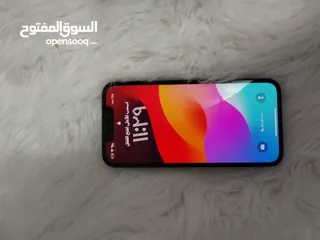  1 ايفون نظيف ممبدل فيه شي