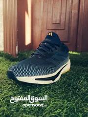  1 حذاء Adidas رياضي بحاله الوكاله (أصلي)