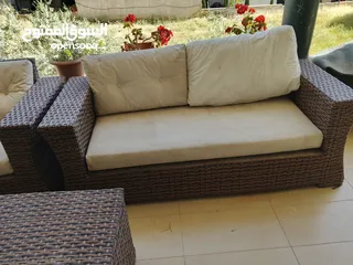  1 كنب راتان مستعمل 5مقاعد بحاله جيده جدا