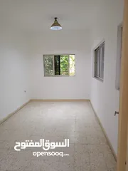  5 شقة فارغه للايجار الهاشمي الشمالي