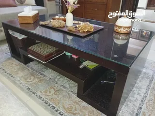  17 طاولة وسط  وطاولة تلفزيون خشب صولد متين لغرفة الجلوس